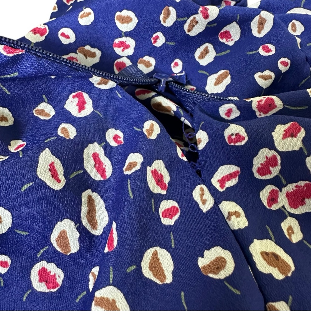 435 - FOREVER 21 DRESS - Medium - Picture 4 of 14